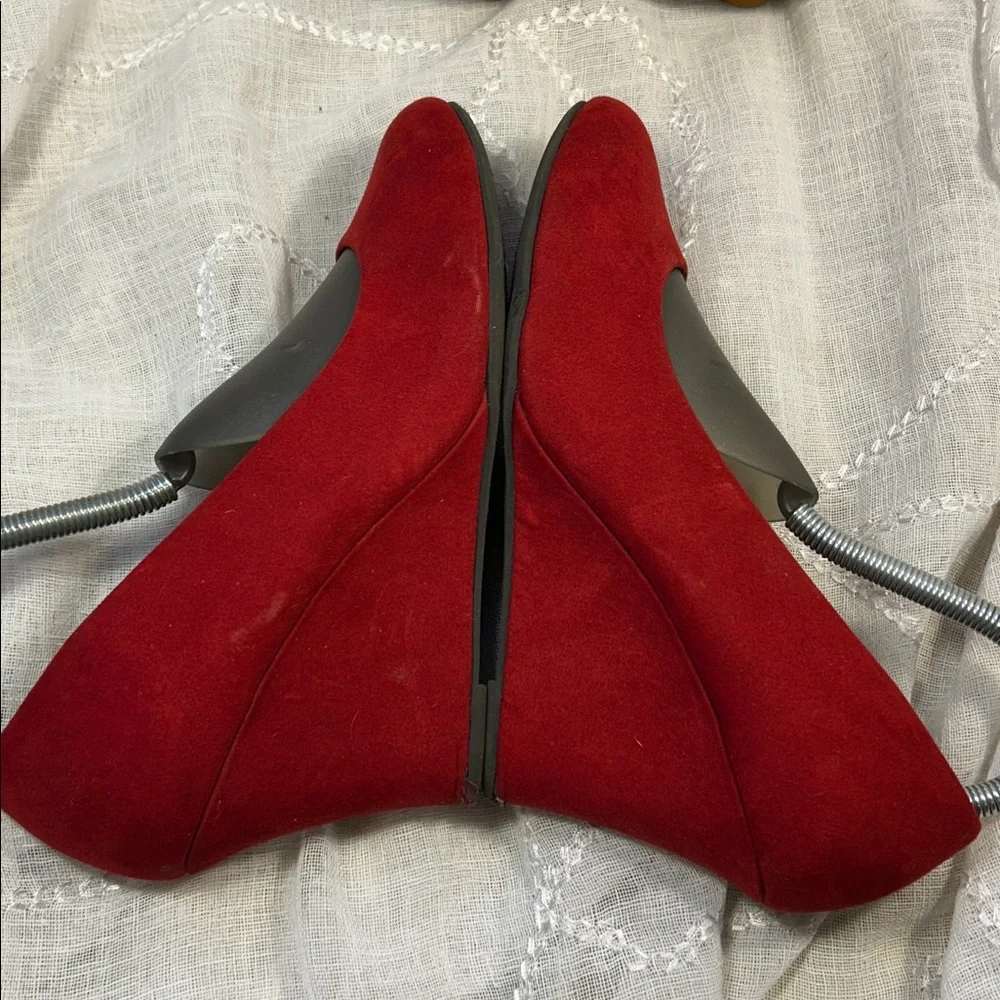 DexFlex Comfort great red hue wedges